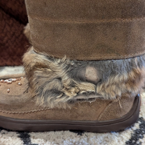 Manitobah Mukluks Waterproof Snowy Owlet, Size 9 - Picture 6 of 11